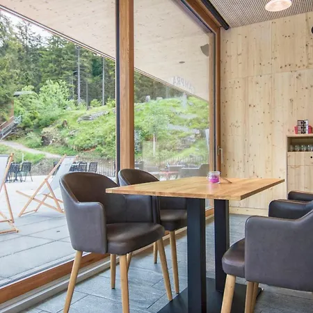 Hotel Campra Alpine &