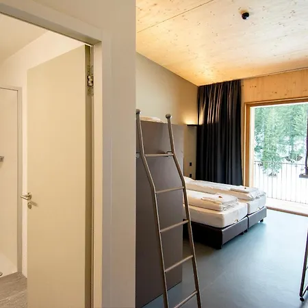 Hotel Campra Alpine & 3*