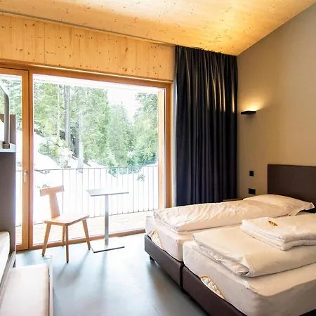 Campra Alpine & Hotel